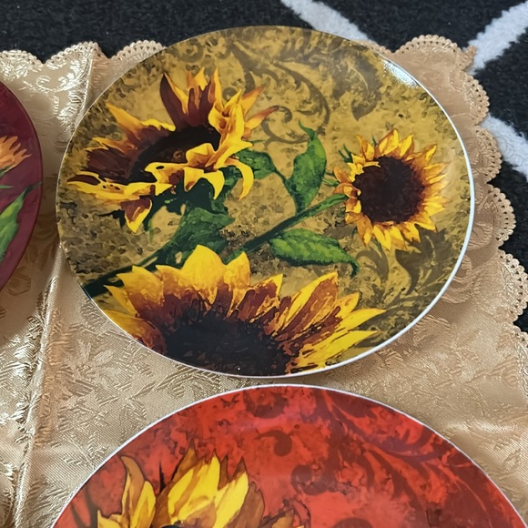 Cracker Barrel Sunflower set of 2 Decor Plates - Picture 2 of 4